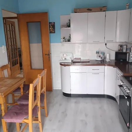 Ambroix Cevennes Gard Ardeche Pavillon 6 Personnes, Commerces A Pieds *
