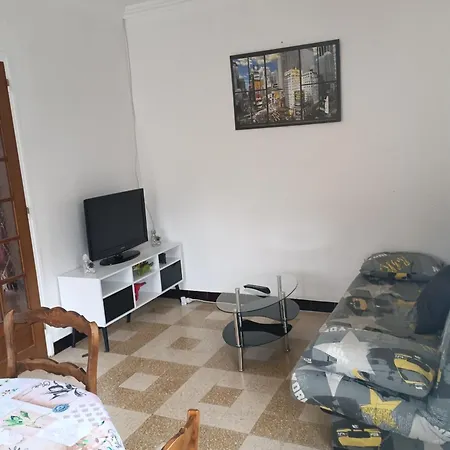 Ambroix Cevennes Gard Ardeche Pavillon 6 Personnes, Commerces A Pieds Дом отдыха
